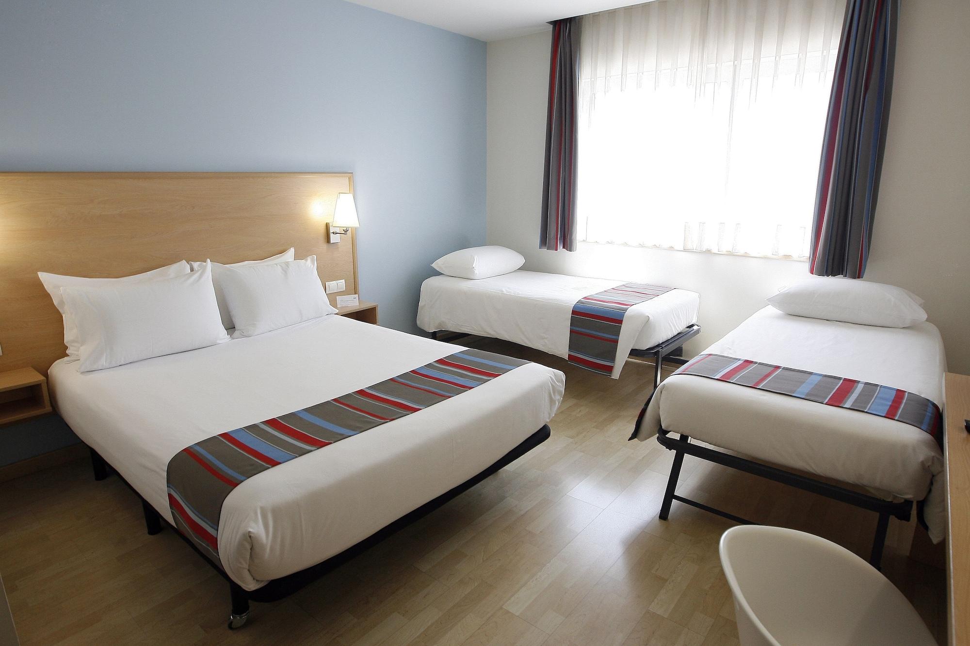 Hotel Travelodge Barcelona Fira 3*
