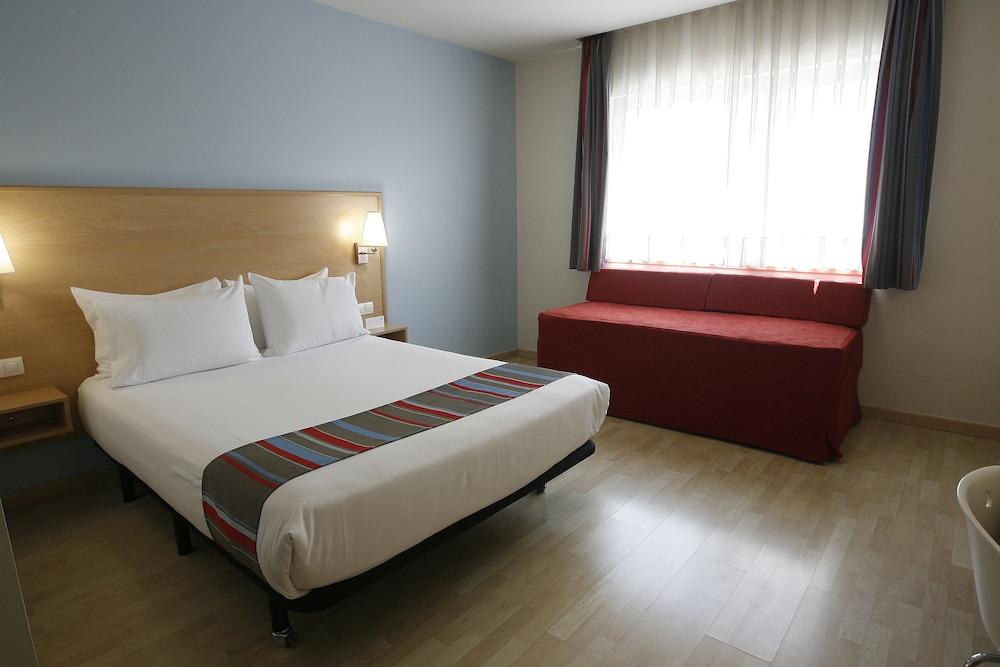 Travelodge Barcelona Fira L'Hospitalet de Llobregat