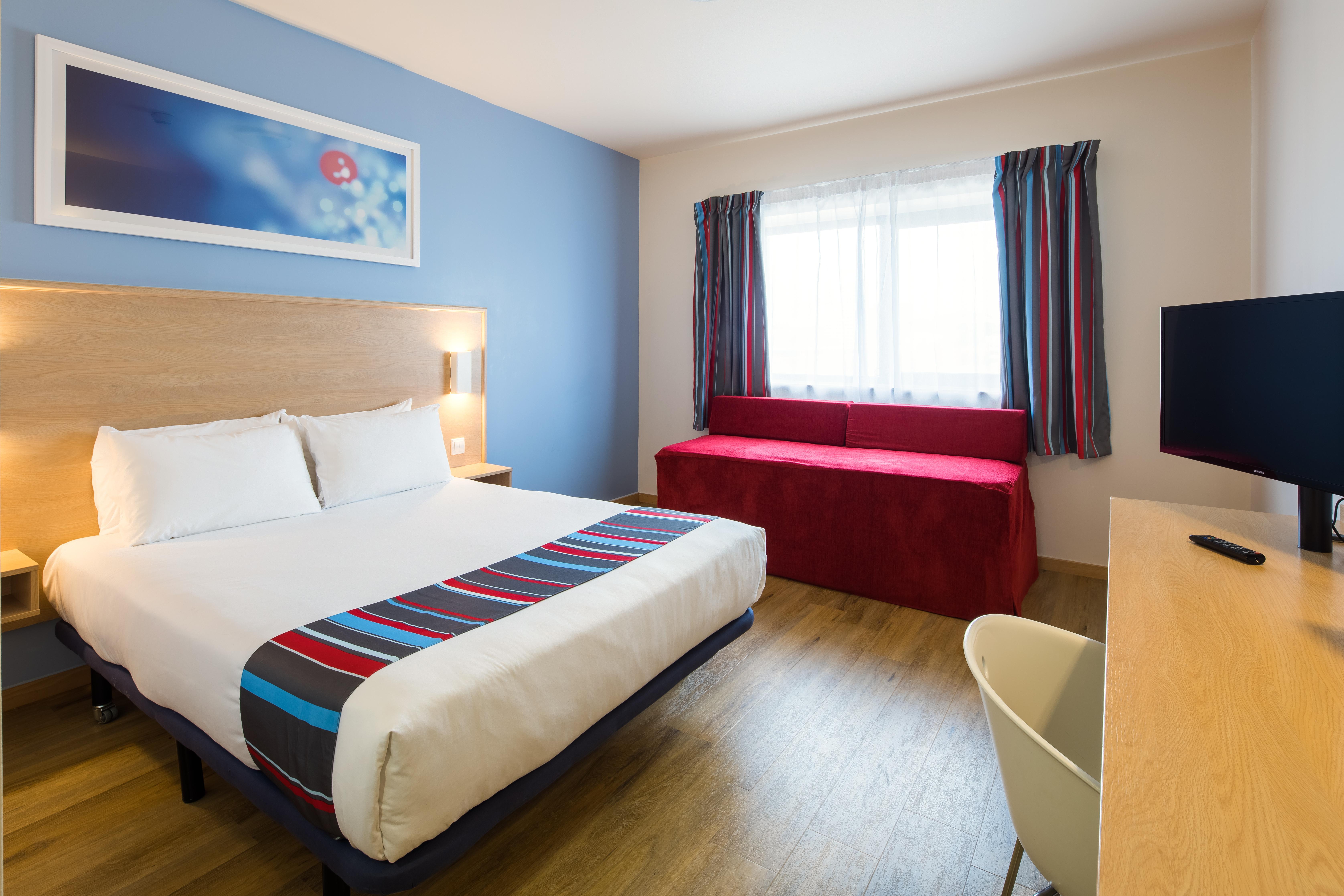 Travelodge Barcelona Fira 3*