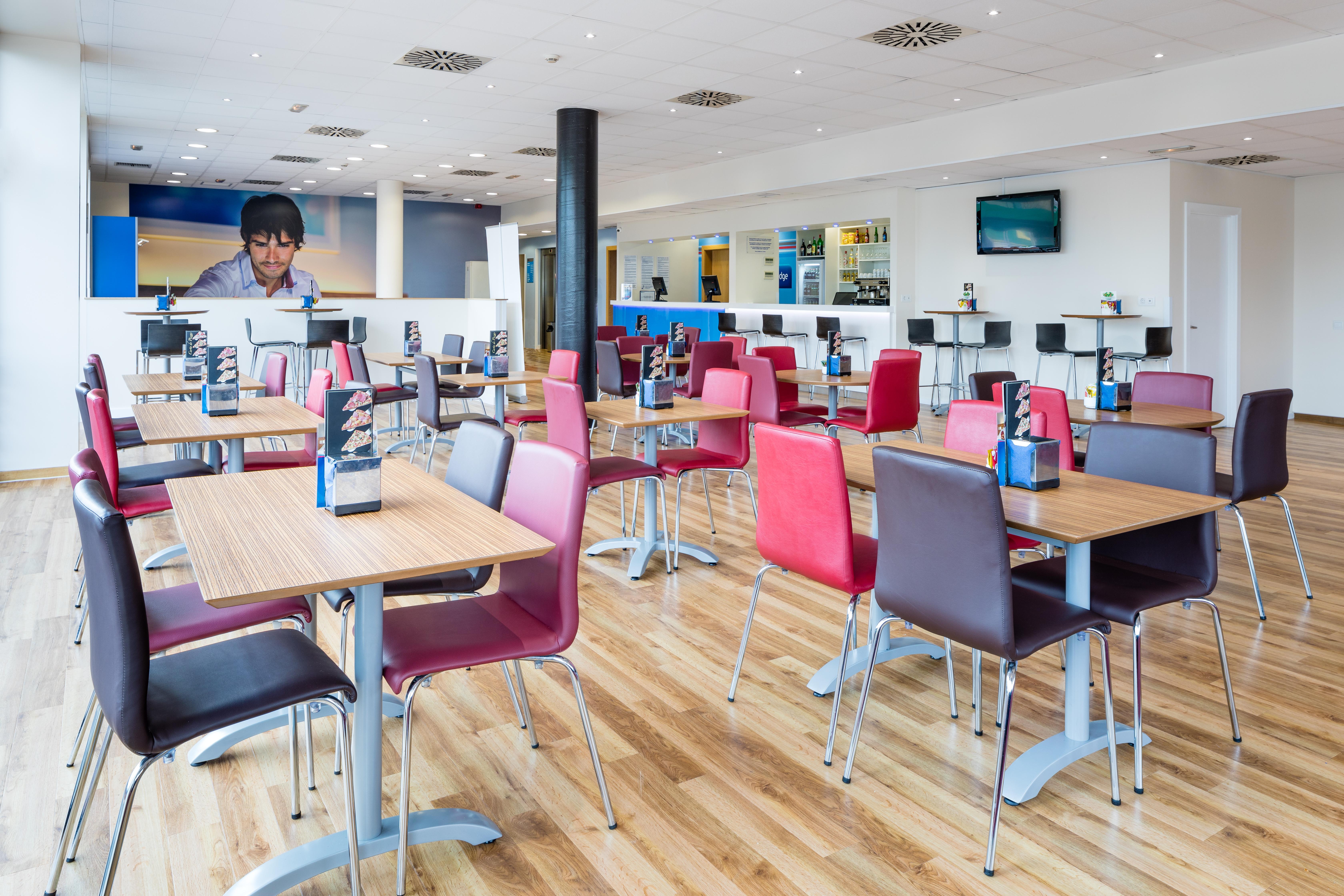 Travelodge Barcelona Fira Hotel
