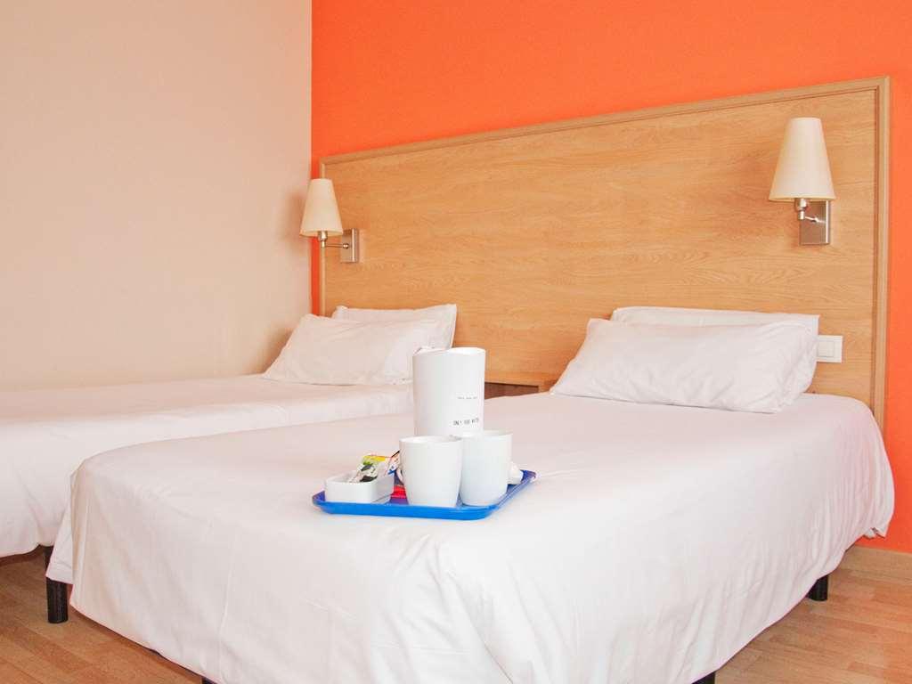 Hotel Travelodge Barcelona Fira 3*