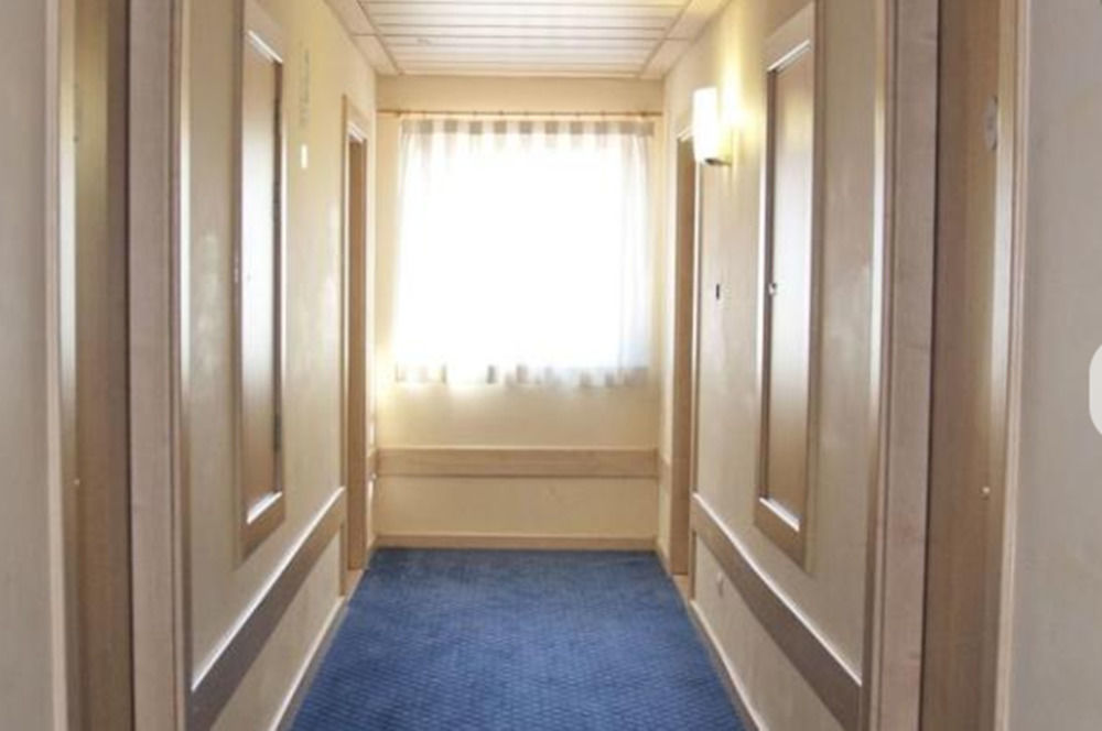 Travelodge Barcelona Fira Hotel 3*