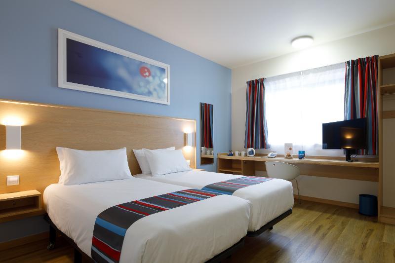 Travelodge Barcelona Fira Hotel
